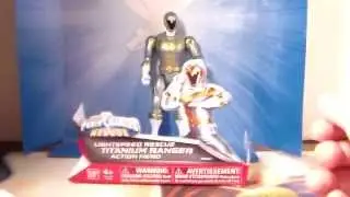 Power Rangers Super Megaforce Lightspeed Rescue Titanium Ranger 5 inch Action Hero Review