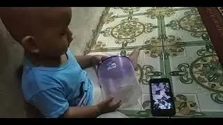 20230101 Mendengarkan Sholawat, sambil belajar rebana pakai toples
