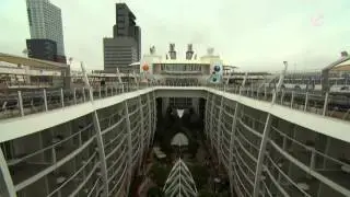 Oasis of the Seas verlaat Rotterdam