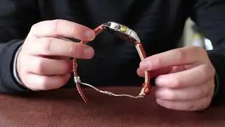 Fromanteel: the fold buckle