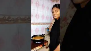 মার্কেটে গিয়ে চেয়ারপারসন তারেক রহমানকে দেখলাম,তার সাথে আজকে লাউ মাংস রান্না করলাম Vlogger by Akhi 