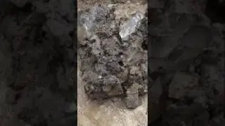 Hitting a Herkimer diamond pocket in Middleville Ny, 2017