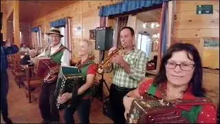 Auf der Landmannalm 🎼Die BradlmusiKanten 🎼Handymitschnitt beim BS Friedl