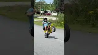 Electro & Co Razor MX650 Wheelies Day 2. 🙏🙌🚀