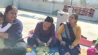 महिलाएं भी अपने आप क्या बोल देते हैं किसी को कोई पता नहीं नींबू बनातेहुए