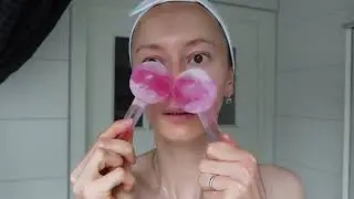 How to Apply Facial With Ice Blobs: step by step guide