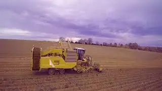 EXCLUSIF Prototype self-propelled Potato Harvester Ropa Puma