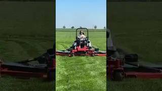 😱 Woman Tries 144 inch Exmark Lawn Mower #shorts #lawncare #lawncarebusiness #exmarkmanufacturing