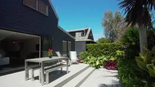 SOLD - 2/220 Pt Chevalier Road, Pt Chevalier