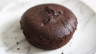 CHOCOLATE MUG CAKE RECIPE | Microwave AND Oven friendly!