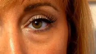Makeup for Wrinkled Eyes : Makeup Tips & Tricks