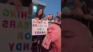 Randy Orton took this fan&rsquo;s phone during #SummerSlam ❤️🥺 #WWE #RandyOrton