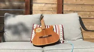 Godin Acousticaster Demonstration (L.R. Baggs)