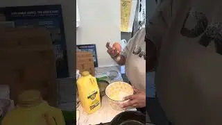 Simple Homemade Cornbread Recipe! 