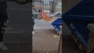 How to load a skip
