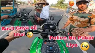 Police Na Pakar Liya 😭 || Crazy Reaction 😍 || 