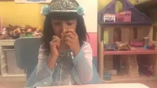 Disney Frozen Mystery Mini Figures Unboxing by Queen Elsa