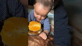 Baby eating orange 🍊 😃#cutebaby #shortsvideo