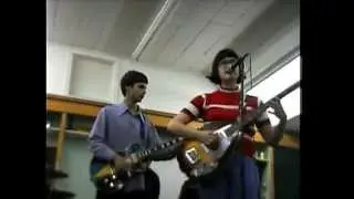 GO Metric USA - Tambourine Bruises (fragment) - Live 1998