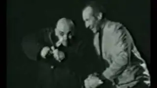Svoloch! (Weird Russian Music Video)