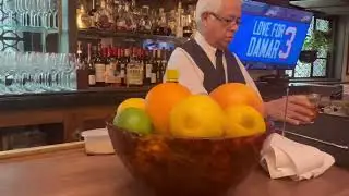 The Bar at The Jonathan Club In Los Angeles - A Relaxing Minute