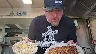 Небольшое кафе в маленьком городке, качество еды 👌 только сливочные блинчики 🧈 🥞 😋 лучшие в округ...