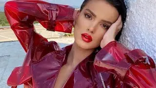Показ мод очаровательного и универсального дождевика Roberts из Лондона @fashiontv