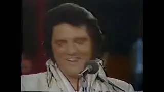 REDE GLOBO APRESENTA ELVIS PRESLEY AO VIVO O ÚLTIMO SHOW COM VOZES DE MARIO LAGO E ARMANDO QUEIROZ