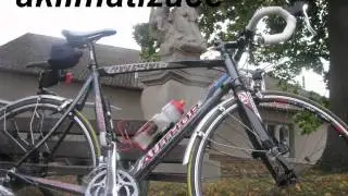 Cyklist&eacute; na planetě lid&iacute;