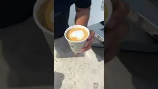 Flat White Coffee Easy Art #latteart #flatwhitecoffee #coffee