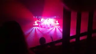 BIFFY CLYRO 17JAN26 Co-op Live Manchester - The Captain WP 20141125 035