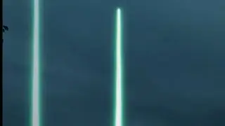 RARE GREEN LIGHTS & COMET APPEARS