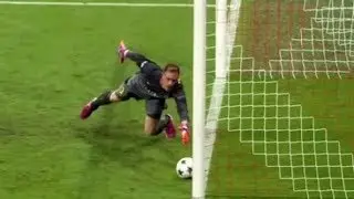 ►⚽️◄ TOP 5 - Saves of the Year 2015