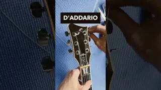 Автоматически подстраивайте струны с помощью локовых колков D'Addario Planet Waves с функцией авт...