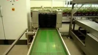 Crea-tech tray stacker and tray destacker