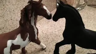 Let Me Down Slowly schleich music video