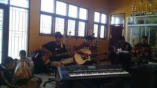 Nesrex Band-Lily