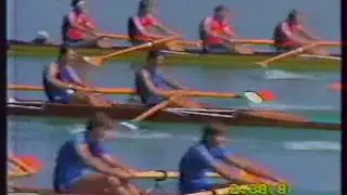Olomouck&aacute; čtyřka s kormideln&iacute;kem (4+) ve fin&aacute;le Mistrovstv&iacute; světa juniorů ve veslov&aacute;n&iacute; Račice 1986