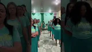 Entrada de mulheres despertai e marchai