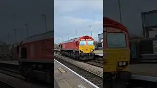 DB class 66 passing Tamworth #db #dbc #class66 #loco #train #trainspotting #railway #railroad #fast
