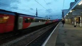 The last 'Up Fast' HST at Doncaster. LNER 43316 + 43238. (15/12/19)