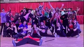 Předtančení 6.C Maturitní Ples GGG 2023  - The Greatest Show(man) aneb Banger Všech Bangerů