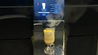 Кофемашина Hipresso готовит кофе очень вкусное.