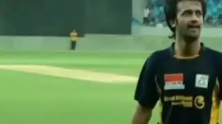 Atif aslam playing cricket