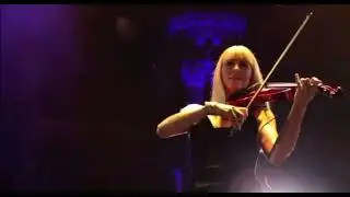 Bond in Barcelona