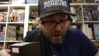 Unboxing: Loot Crate Presents Marvel Gear + Goods - Black Panther Takeover