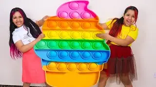 شفا وسوسو يريدوا نفس البوب ات !! Shfa and Soso play pop it challenge