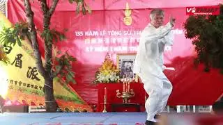 Chủ tịch m&ocirc;n ph&aacute;i Bạch Mi to&agrave;n cầu biểu diễn quyền cước