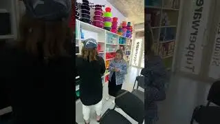 Собрание менеджеров Tupperware