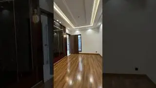 Lake City Lahore&rsquo;s Most Luxurious n Opulent beauty 10 marla house 🏠 for sale